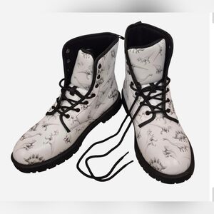 Men's Dinosaur Print Lace-Up Boots